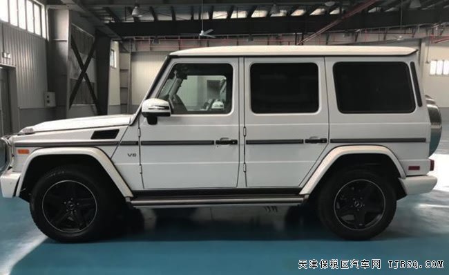 2017款奔驰G550加规版 19AMG轮毂/天窗/差速锁现车183万