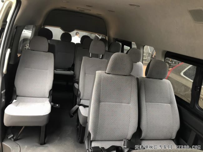 2017款丰田海狮2.7L中东版商务车 十五座现车38万优惠购