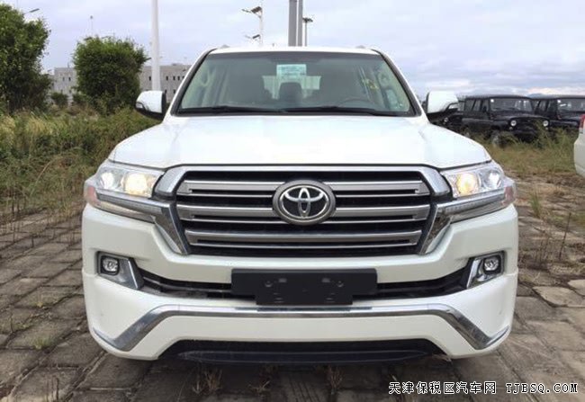 2017款丰田酷路泽5700中东版 7座/大包围/后娱现车98万