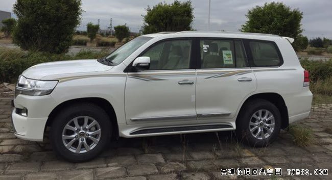 2017款丰田酷路泽5700中东版 7座/大包围/后娱现车98万