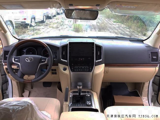 2017款丰田酷路泽5700中东版 7座/大包围/后娱现车98万