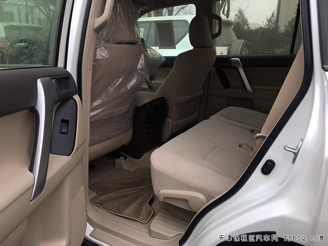 2018款丰田霸道2700中东版 150L油箱/外挂备胎现车44万