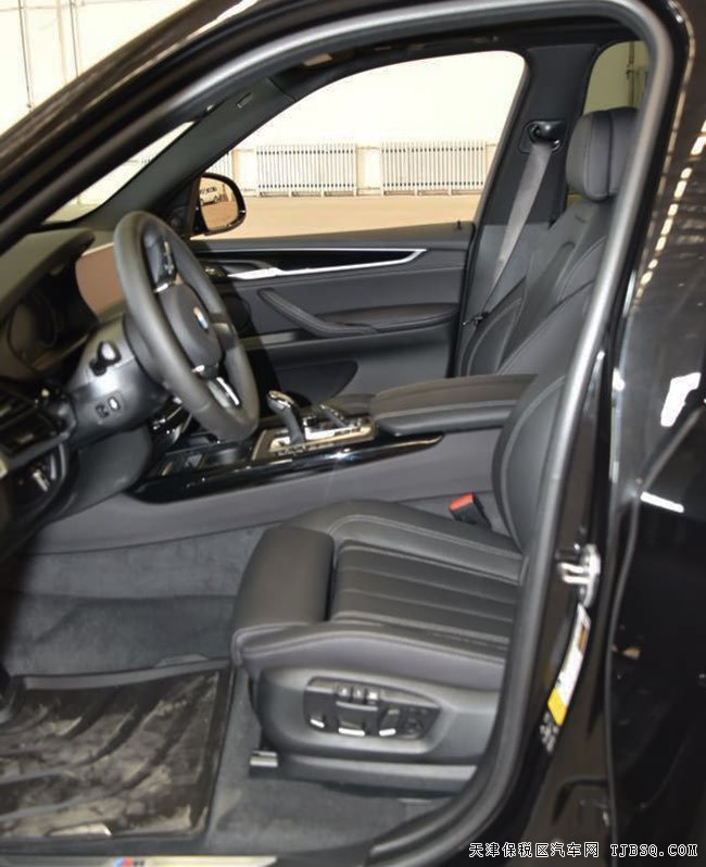 2018款宝马X5M墨西哥版 七座/20轮/M运动套件现车77万起