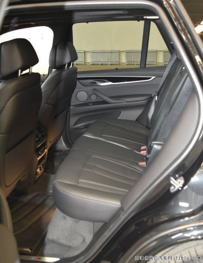 2018款宝马X5M墨西哥版 七座/20轮/M运动套件现车77万起