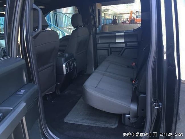 2017款福特F150加规版 经典美式皮卡现车震撼来袭
