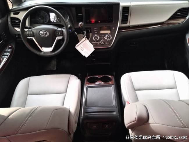 平行进口车17款丰田塞纳四驱顶配版 天津港现车57.5万起