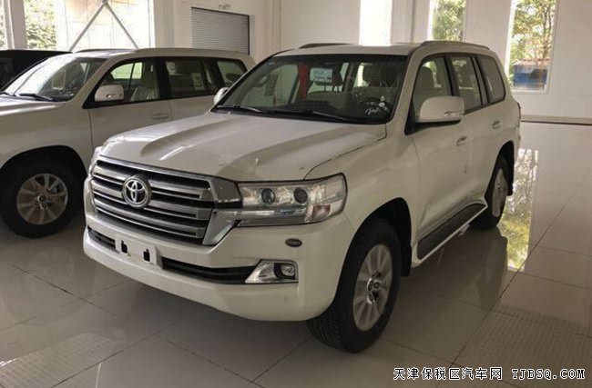 2017款丰田酷路泽4000中东版 天窗/18轮/七座现车67.5万