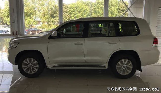 2017款丰田酷路泽4000中东版 天窗/18轮/七座现车67.5万