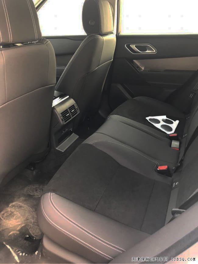 18款路虎揽胜星脉2.0T柴油欧规版 全景/18轮现车76.5万