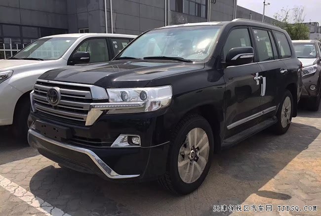 2017款丰田酷路泽5700中东版 经典越野绚丽来袭