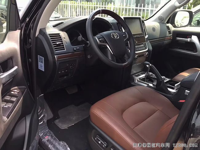 2017款丰田酷路泽5700中东版 经典越野绚丽来袭