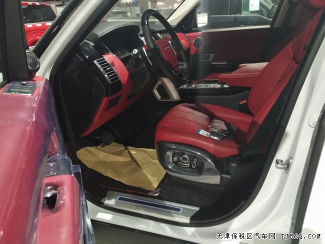 17款路虎揽胜5.0T创世加长版 四座/22轮/抬显现车228万