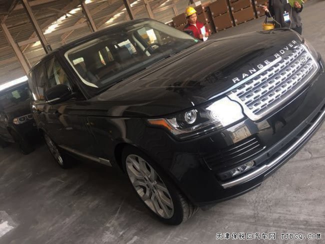 17款路虎揽胜3.0T柴油加规版 22轮/驾辅包/抬显现车125万