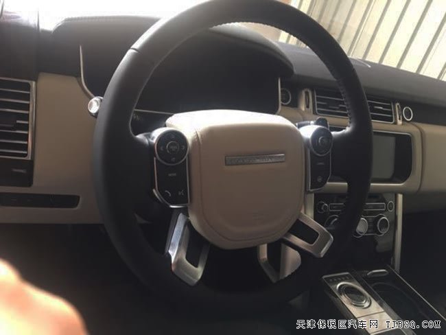 17款路虎揽胜3.0T柴油加规版 22轮/驾辅包/抬显现车125万