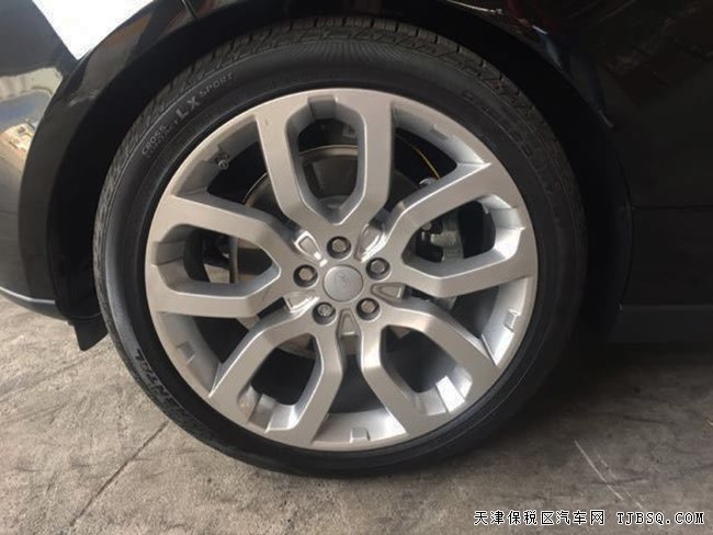 17款路虎揽胜3.0T柴油加规版 22轮/驾辅包/抬显现车125万