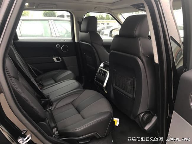 2017款路虎揽胜运动汽油版 19熏黑轮/全景天窗现车80万
