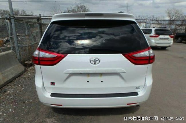 17款丰田塞纳3.5L四驱标配版 18轮/电动门/7座现车48万