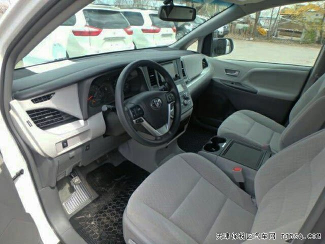 17款丰田塞纳3.5L四驱标配版 18轮/电动门/7座现车48万