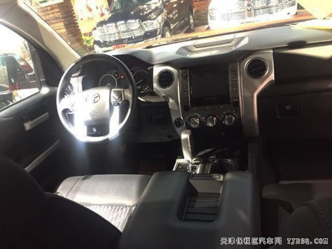 17款丰田坦途5.7L美式皮卡 18越野轮/天窗现车52万尊享