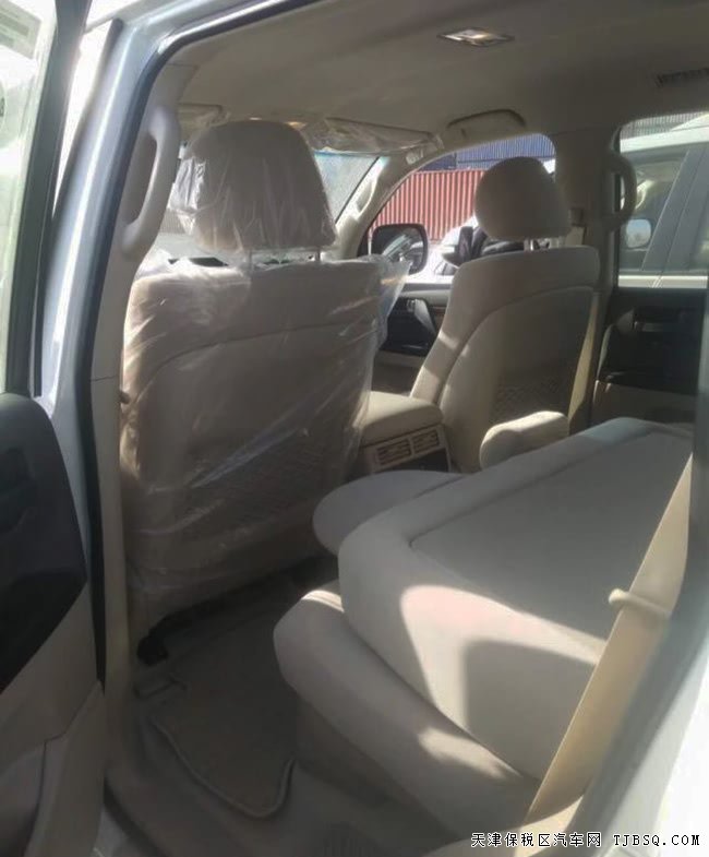 2018款丰田酷路泽4000中东版 18轮/七座/中差现车64万购