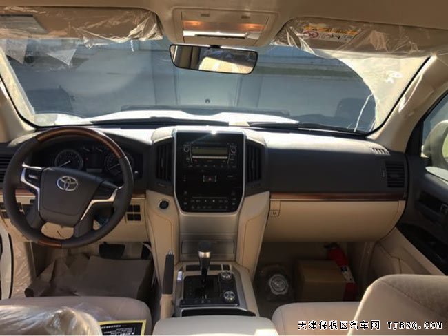 平行进口车18款丰田酷路泽4000 中东版现车绚丽来袭