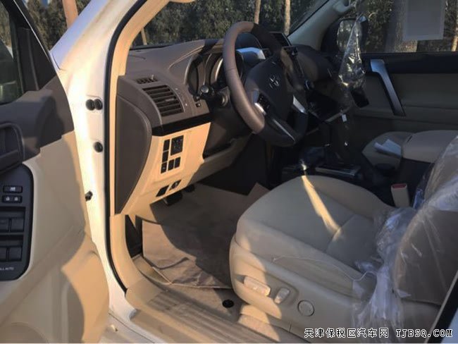 2017款丰田普拉多4000中东版 航踏/天窗/后挂现车57.5万