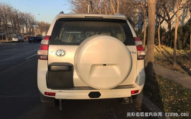 2017款丰田普拉多4000中东版 航踏/天窗/后挂现车57.5万