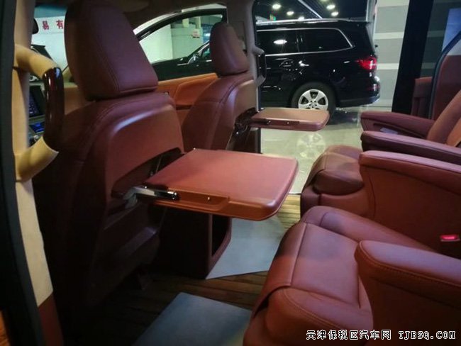 2017款丰田塞纳3.5L四驱版MPV 华荣改装版现车59万巨献