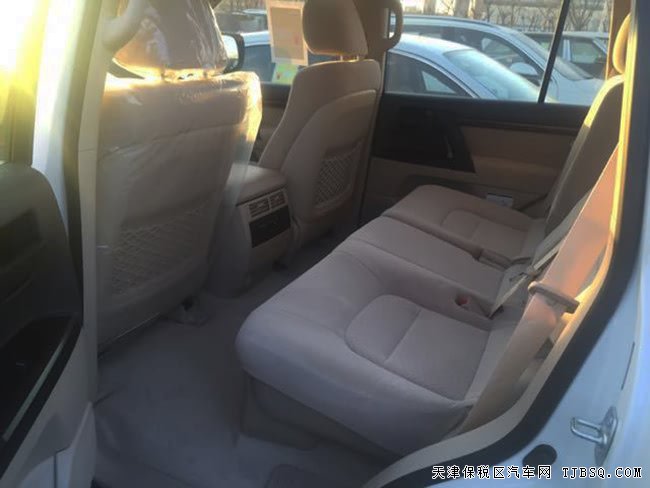 18款丰田酷路泽4000中东版 天窗/18轮/大灯清洗现车69万