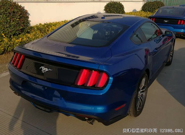 17款福特野马2.3T墨西哥版 P版经典美式跑车现车32.5万