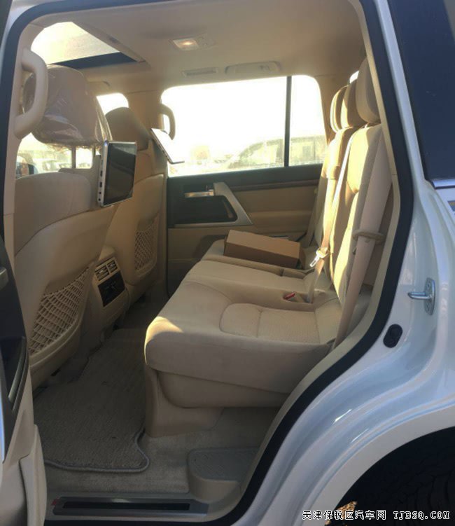 17款丰田酷路泽5700中东版 18轮/天窗/7座手续现车98万