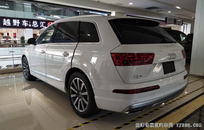 2018款奥迪Q7七座加规版 经典全尺寸越野极致畅销