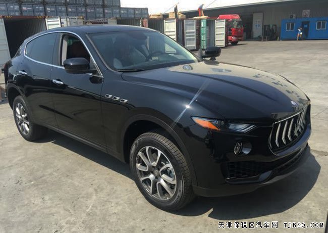 2017款玛莎拉蒂levante中东版 全景天窗/19轮现车88.5万