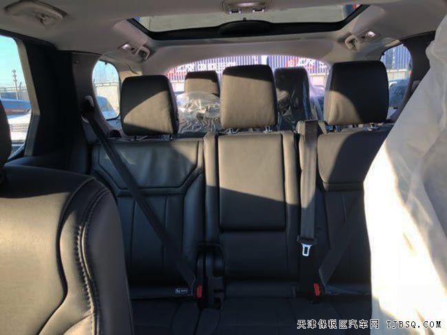 2017款路虎发现五柴油欧规版 七座/全景/20轮现车68.5万