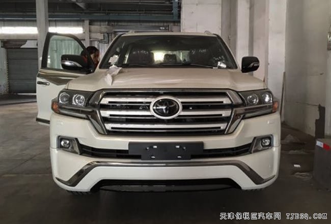 2018款丰田酷路泽5700中东版 VXS顶配限量版现车131万购