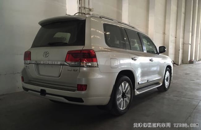 2018款丰田酷路泽5700中东版 VXS顶配限量版现车131万购