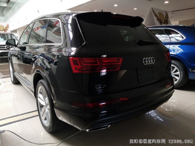 2017款奥迪Q7加规版科技型 动态包/S-line包现车77.5万