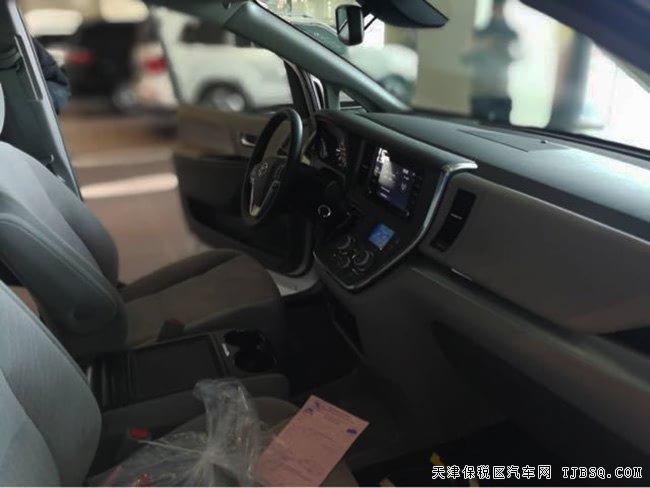 平行进口车18款丰田塞纳四驱版 雷测/车道保持现车54万