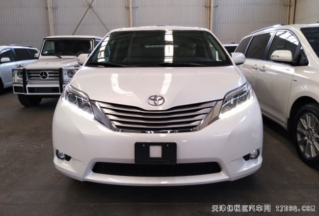 2017款丰田塞纳四驱顶配版 双天窗/18防爆轮现车58.5万