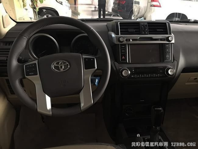 2017款丰田霸道2700中东版 经典7座越野绚丽来袭