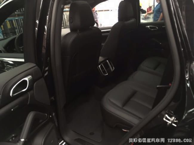 2018款保时捷卡宴3.6L汽油墨西哥版 全景/20轮现车98万