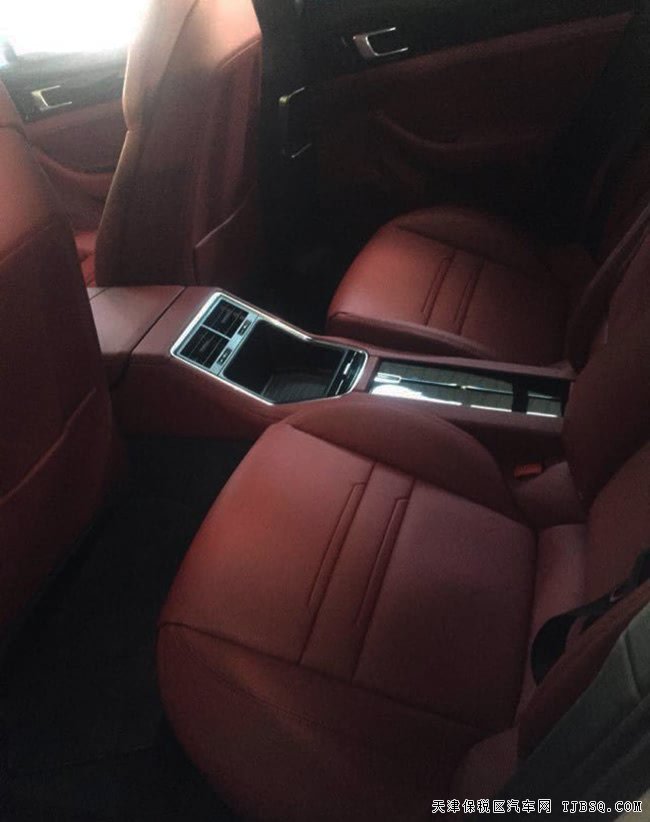 2018款保时捷Panamera加规版 20轮/豪华包现车159万钜惠