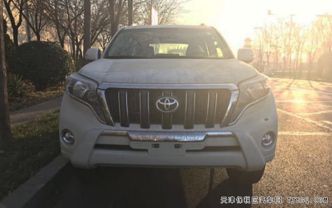 2017款丰田普拉多4000中东版 航踏/天窗/18轮现车58.5万