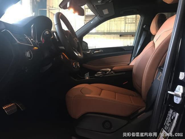 平行进口车18款奔驰GLE43AMG加规版 现车优惠呈现
