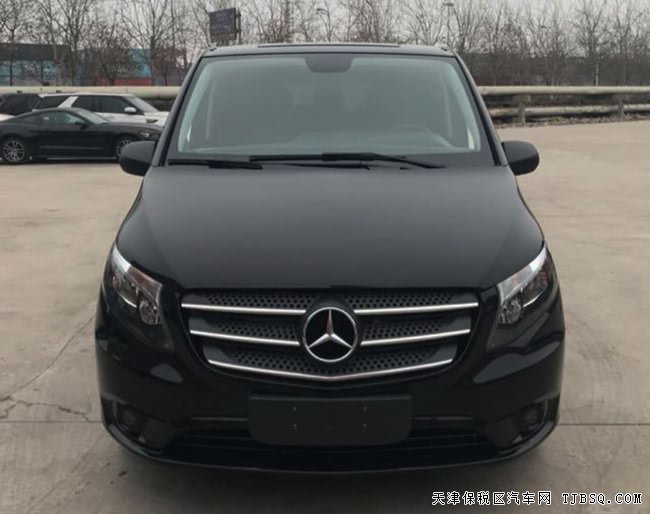 2018款奔驰METRIS加规版 金属漆/电动门/倒影现车52万购