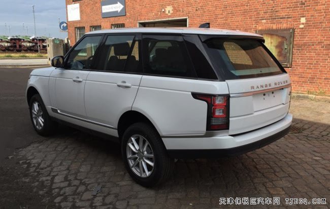 2017款路虎揽胜3.0T行政柴油版 20轮/全景天窗现车109万