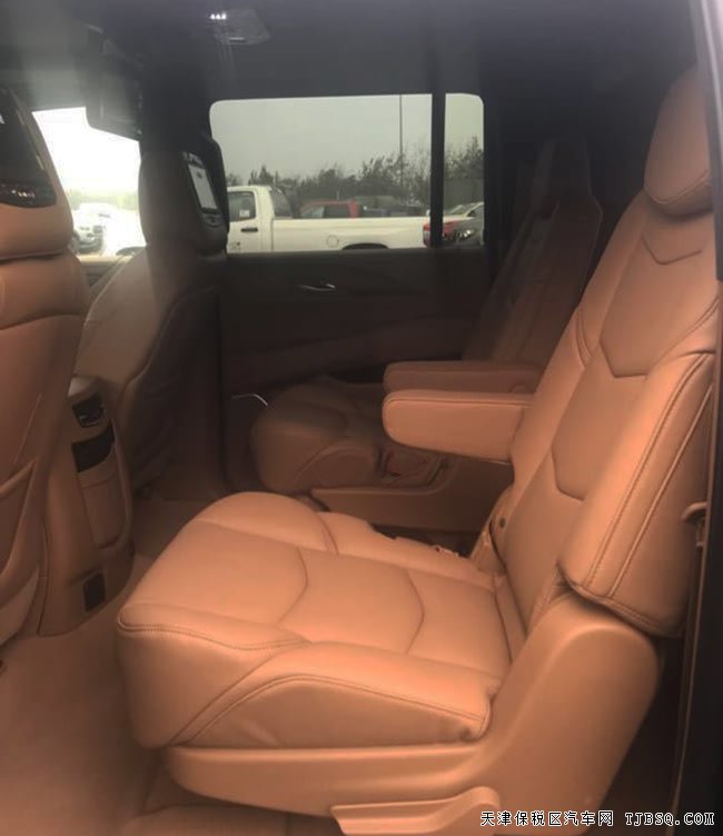 平行进口车17款凯迪拉克凯雷德 加规版现车优惠购