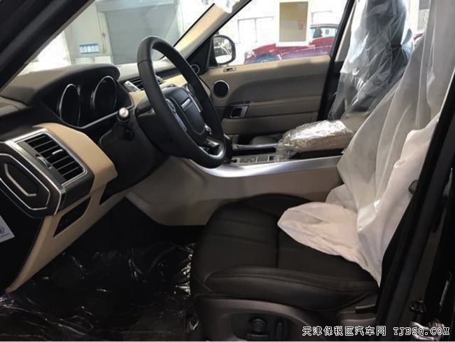 2017款路虎揽胜运动汽油版 20轮/滑动全景/真皮现车87万