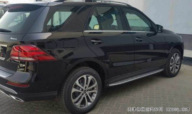 18款奔驰GLE400中东版 19轮/全景天窗现车81万震撼来袭