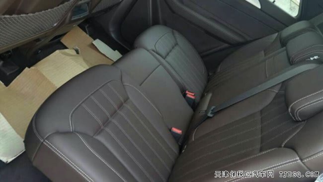 18款奔驰GLE400中东版 19轮/全景天窗现车81万震撼来袭